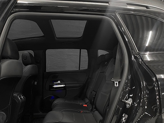 Mercedes-Benz GLB250+ 6 of 26