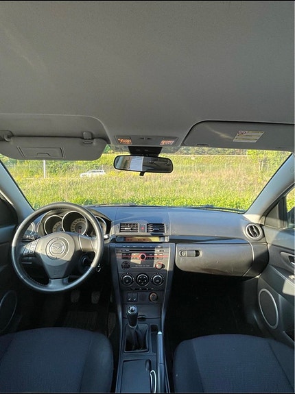 Mazda 3 3 of 5