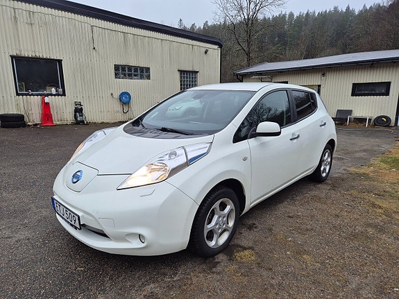 Nissan Leaf 12 of 21