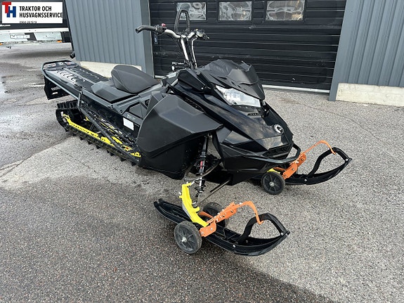 Ski-doo SUMMIT  X 165 850