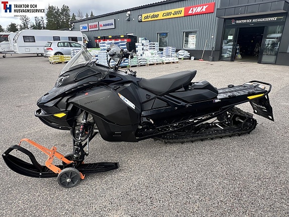 Ski-Doo Backcountry Adrenalin 600 E-TEC Momsad . 4 of 7