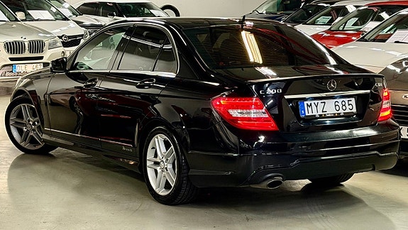 Mercedes-Benz C200 3 of 13