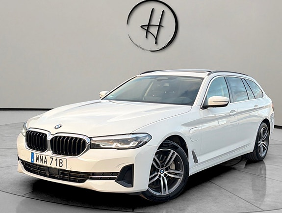 BMW 530e 3 of 30