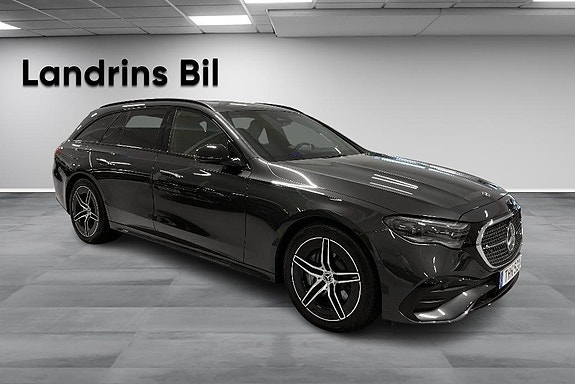 Mercedes-Benz E220 d 3 of 5