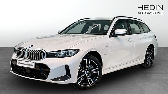 BMW 330e