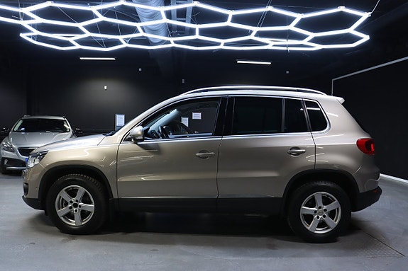 Volkswagen Tiguan 4 of 23