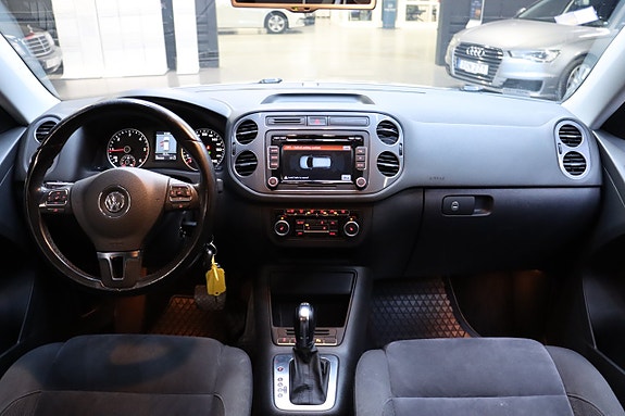 Volkswagen Tiguan 18 of 23