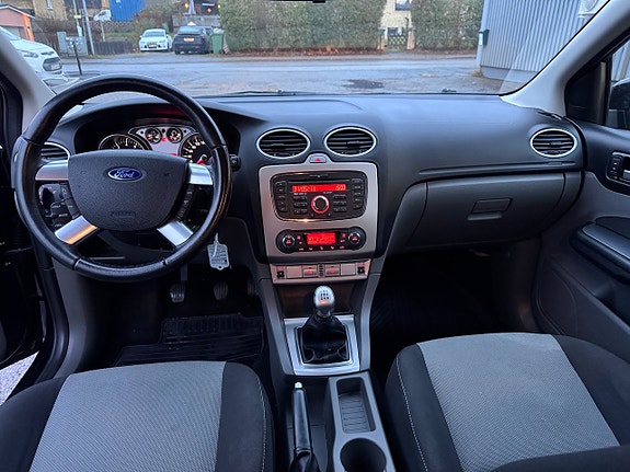 Ford Focus 5 of 5