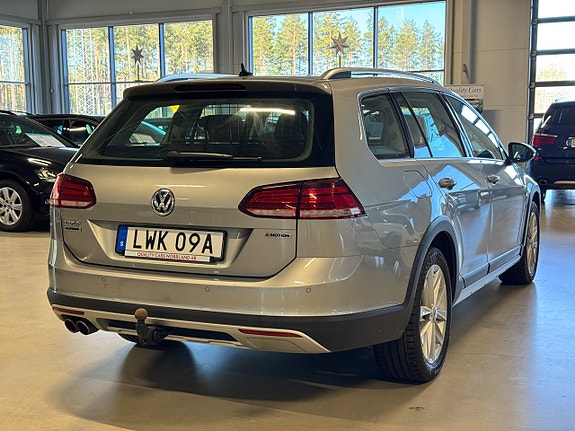 Volkswagen Golf Alltrack 4 of 5