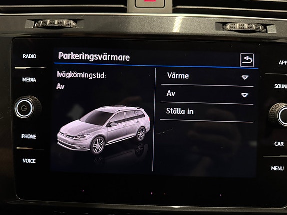 Volkswagen Golf Alltrack 16 of 23