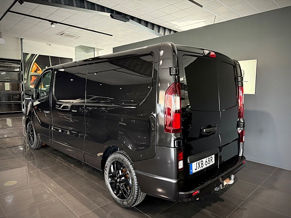 Renault Trafic 2 of 20