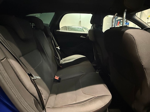 Ford Focus 11 of 14