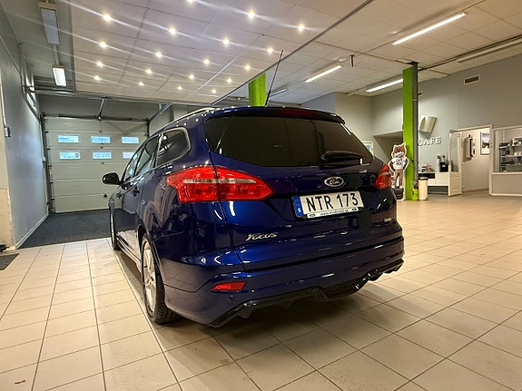 Ford Focus 6 of 14