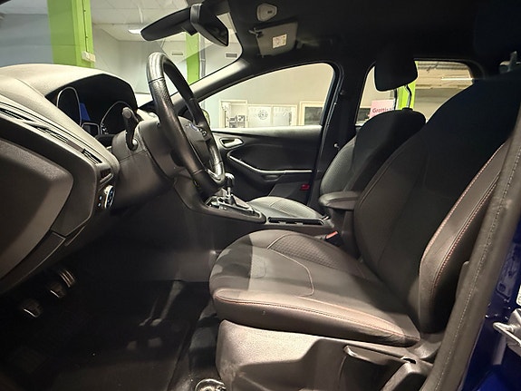 Ford Focus 8 of 14