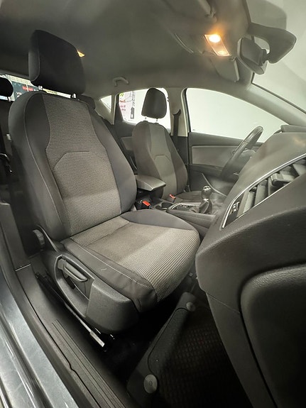 Seat Leon 10 of 12