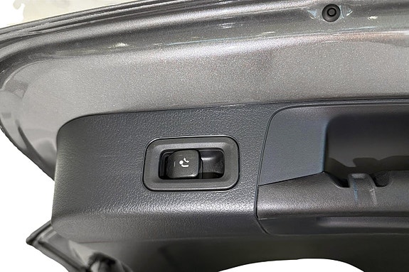 Mercedes-Benz GLB220 d 11 of 12