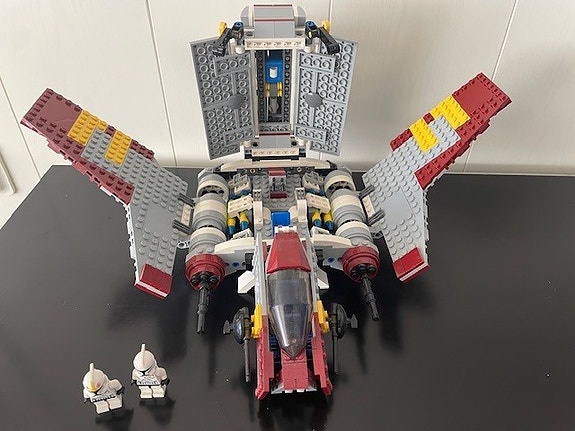 Lego Star Wars 8019-1, Republic Attack Shuttle.