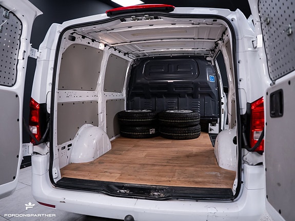 Mercedes-Benz Vito 114 12 of 27