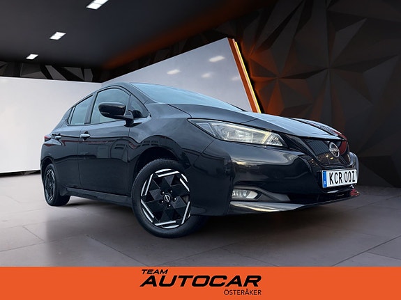Nissan Leaf 2 of 17