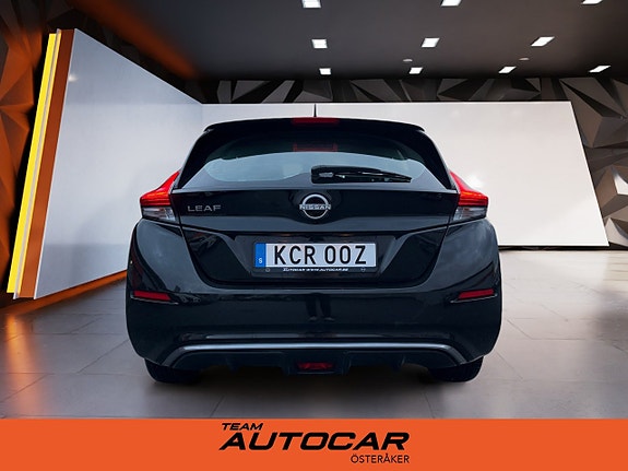Nissan Leaf 6 of 17