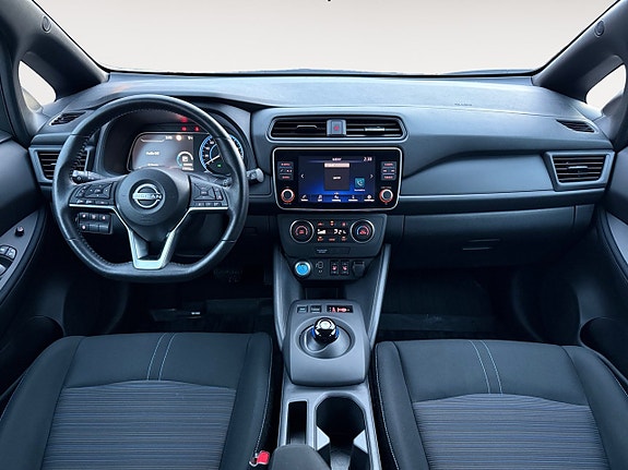 Nissan Leaf 13 of 17