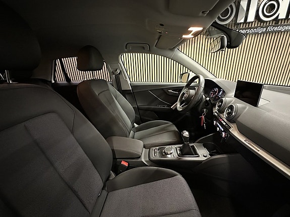 Audi Q2 7 of 8