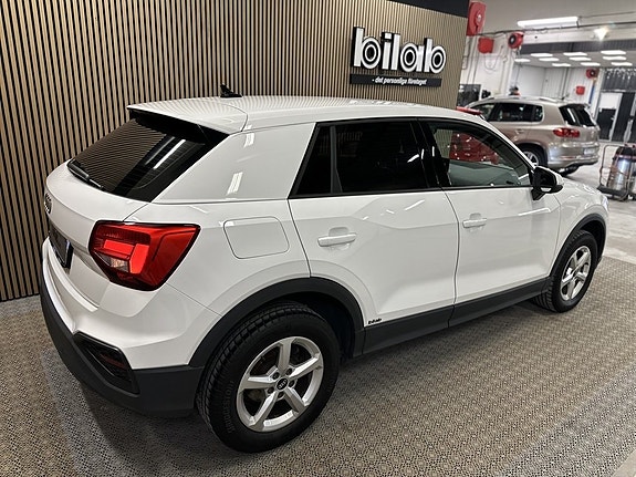 Audi Q2 3 of 8