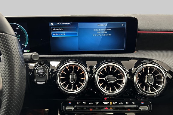 Mercedes-Benz A250 e 16 of 20