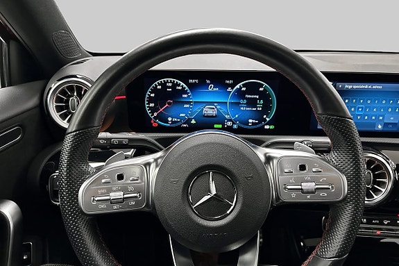 Mercedes-Benz A250 e 9 of 20