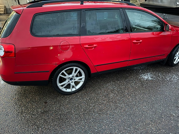 Volkswagen Passat 5 of 9