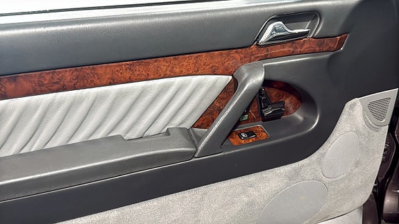Mercedes-Benz S600 10 of 12
