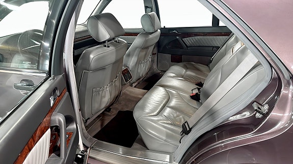 Mercedes-Benz S600 8 of 12