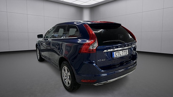 Volvo XC60 7 of 14
