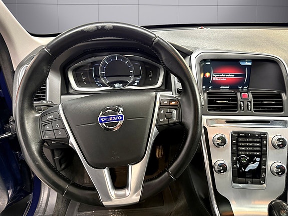 Volvo XC60 12 of 14