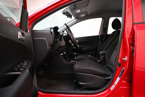 Kia Picanto 10 of 22