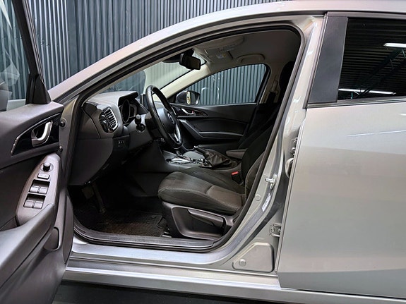 Mazda 3 13 of 27