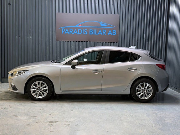 Mazda 3 2 of 27