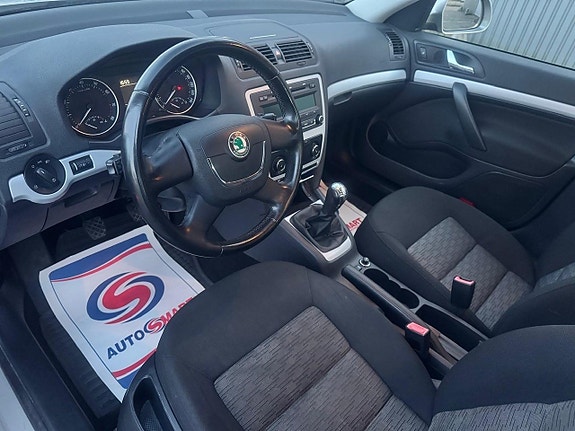 Skoda Octavia 12 of 24