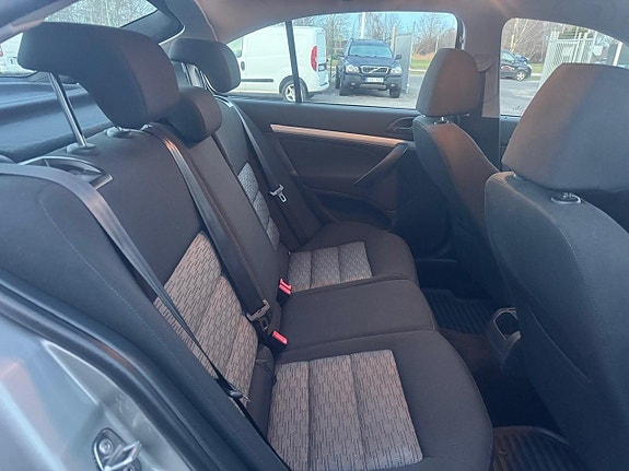 Skoda Octavia 17 of 24
