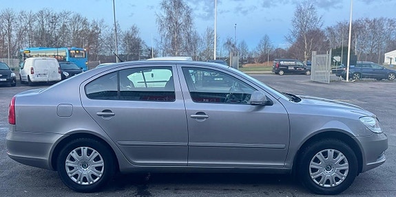 Skoda Octavia 9 of 24