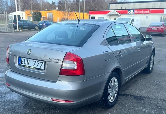 Skoda Octavia 8 of 24