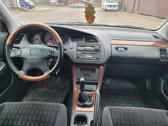 Honda Accord 4 of 7
