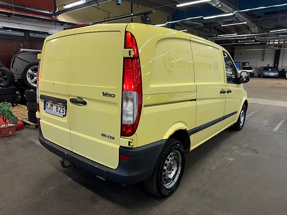 Mercedes-Benz Vito 115 3 of 5