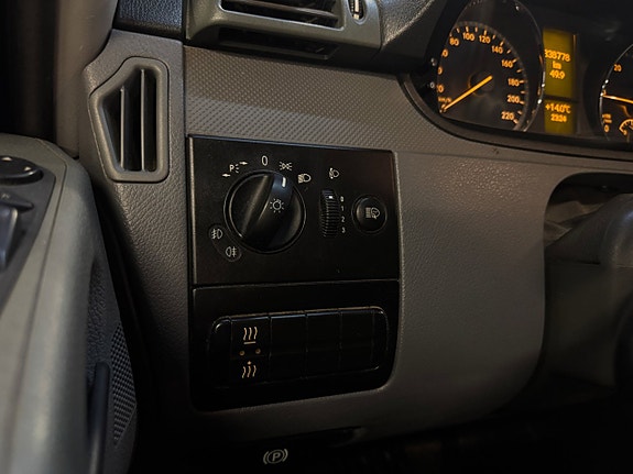 Mercedes-Benz Vito 115 22 of 23