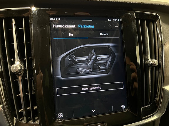 Volvo V90 Cross Country 14 of 19
