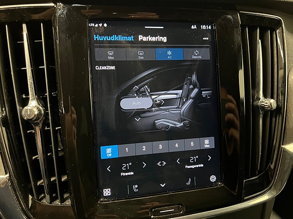 Volvo V90 Cross Country 15 of 19