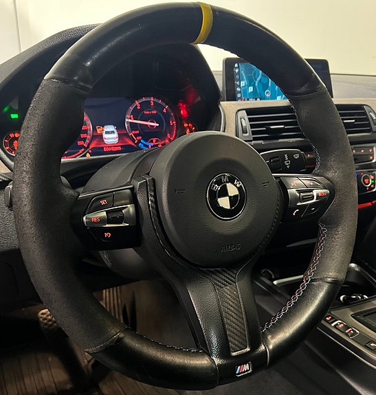 BMW 320d 8 of 18