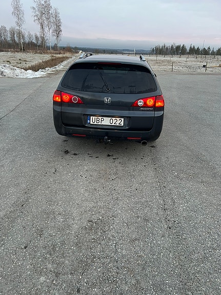 Honda Accord 10 of 15