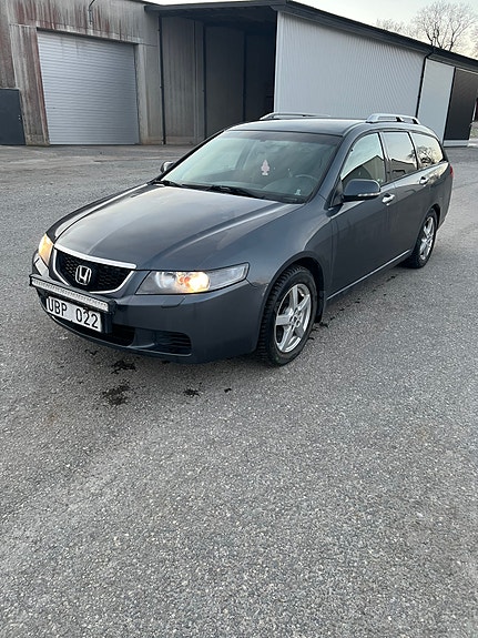 Honda Accord 13 of 15