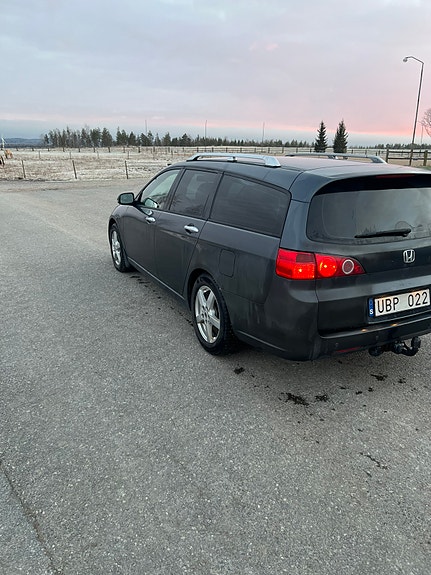 Honda Accord 11 of 15